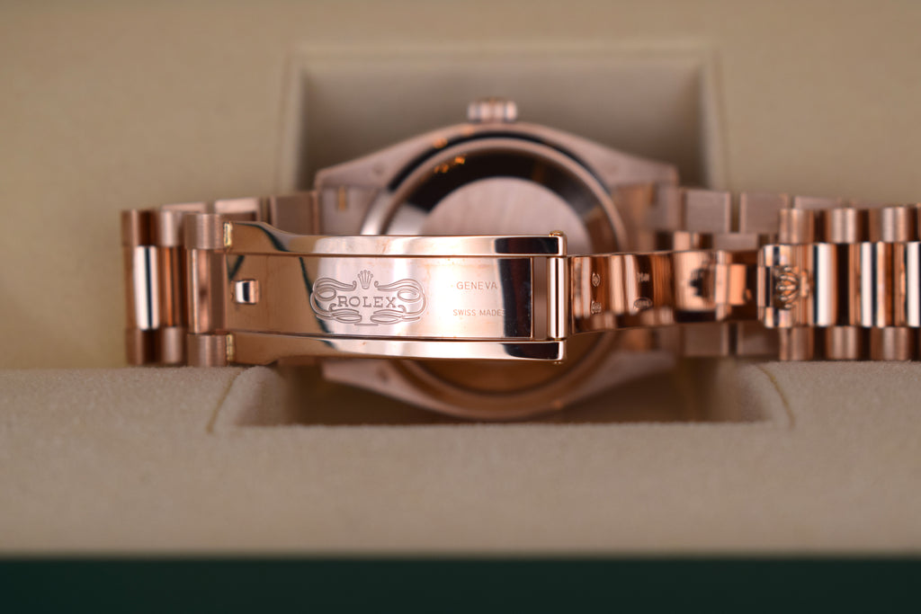 Rolex Day-Date 36 Ref. 128235 Roségold – Chocolate Ziffernblatt mit Diamanten | Full Set 2021