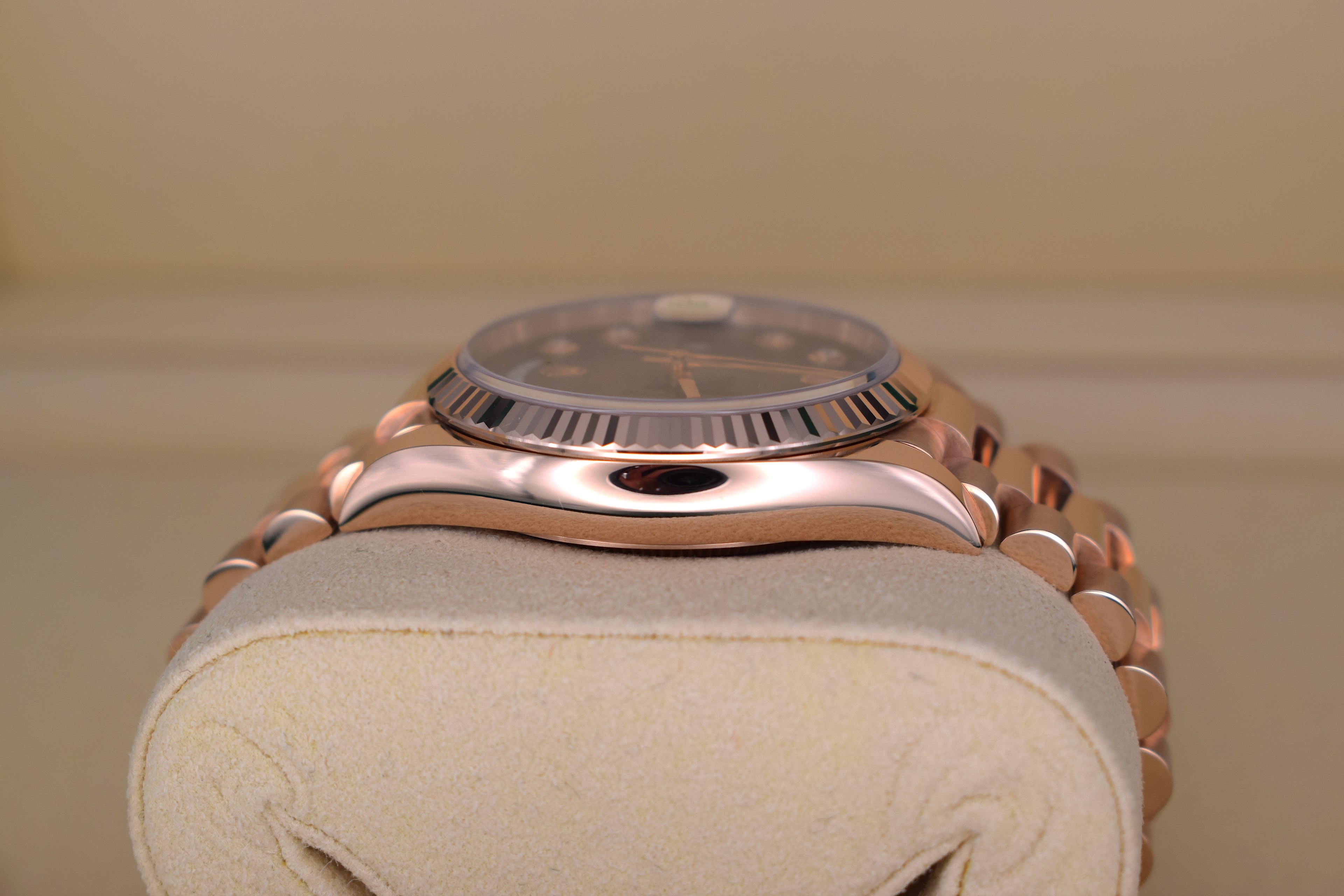 Rolex Day-Date 36 Ref. 128235 Roségold – Chocolate Ziffernblatt mit Diamanten | Full Set 2021